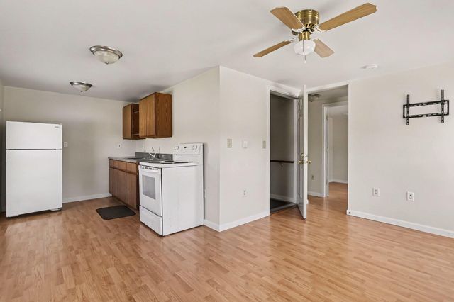 4737 Territorial Road, Benton Charter Twp, MI 49022