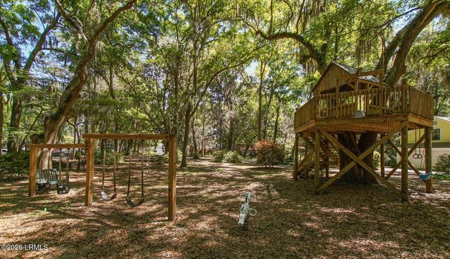 21 Waterside Drive, Beaufort, SC 29907