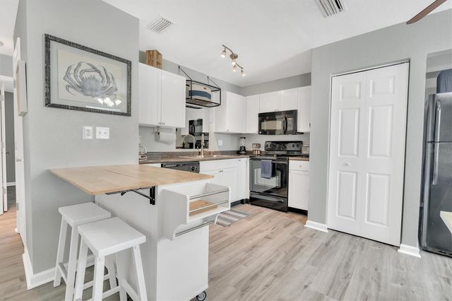 102 POMPANO DRIVE SE C, St Petersburg, FL 33705