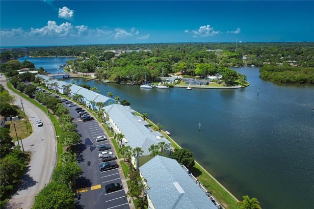 102 POMPANO DRIVE SE C, St Petersburg, FL 33705