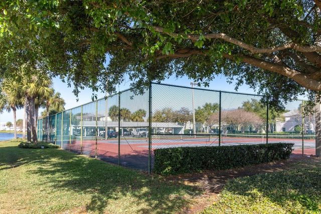 102 POMPANO DRIVE SE C, St Petersburg, FL 33705