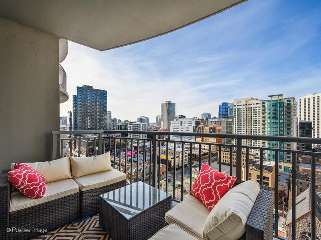 600 N Dearborn Street 1705, Chicago, IL 60610