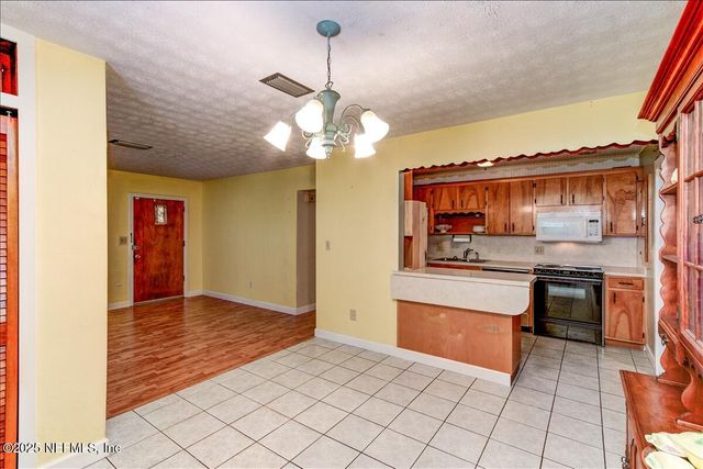 5222 HOLLYCREST Drive, Jacksonville, FL 32205