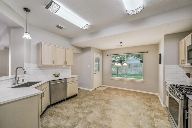3810 Apple Hollow Lane, Humble, TX 77396