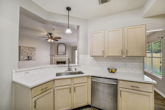 3810 Apple Hollow Lane, Humble, TX 77396