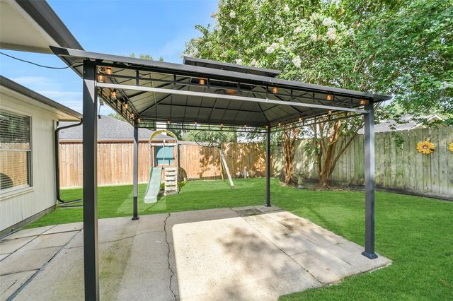 3810 Apple Hollow Lane, Humble, TX 77396