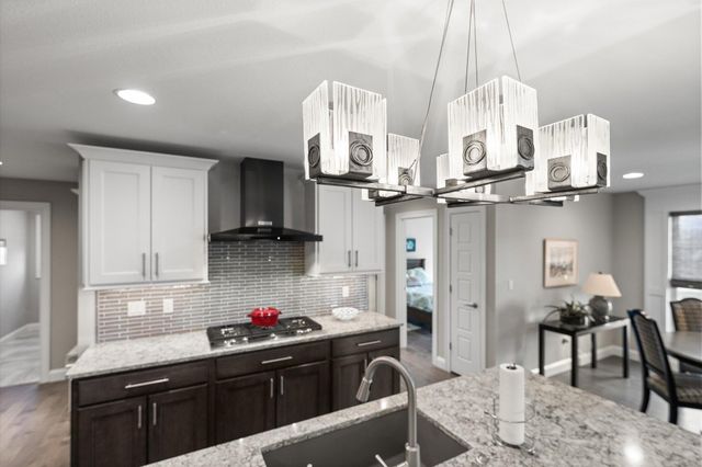 1210 MARCASSIN DR, Columbia, MO 65201