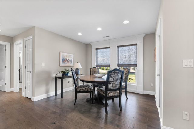 1210 MARCASSIN DR, Columbia, MO 65201