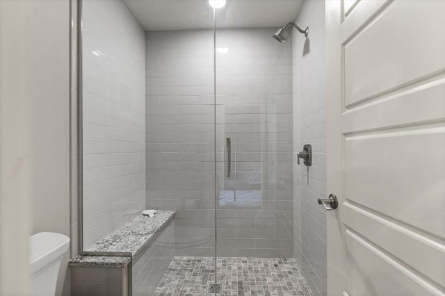 1210 MARCASSIN DR, Columbia, MO 65201