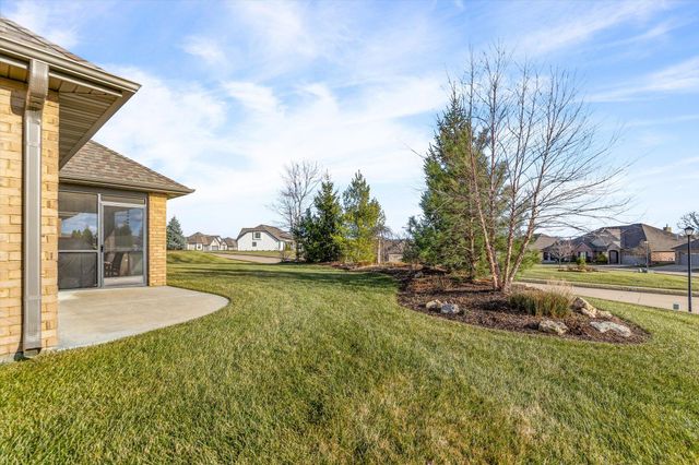 1210 MARCASSIN DR, Columbia, MO 65201