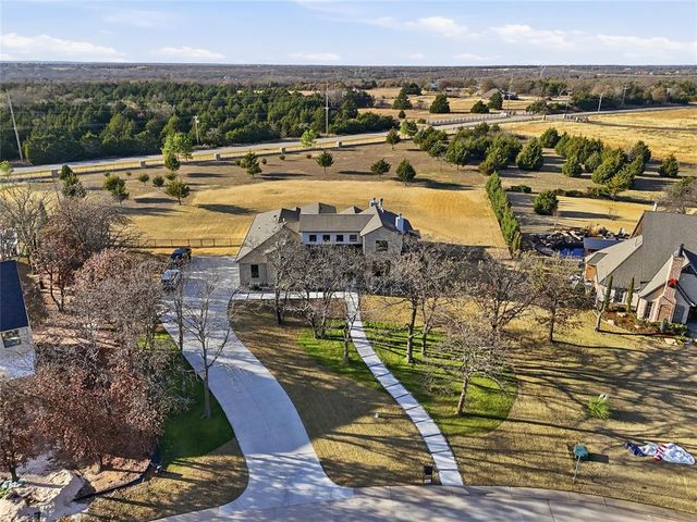 2917 Piazza Court, Arcadia, OK 73007