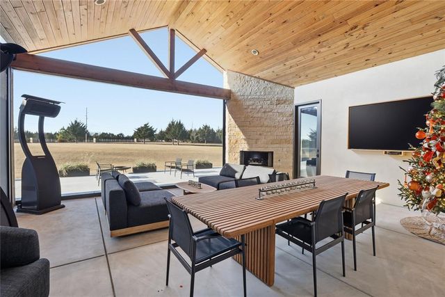 2917 Piazza Court, Arcadia, OK 73007