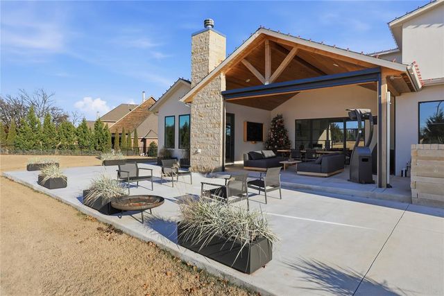 2917 Piazza Court, Arcadia, OK 73007