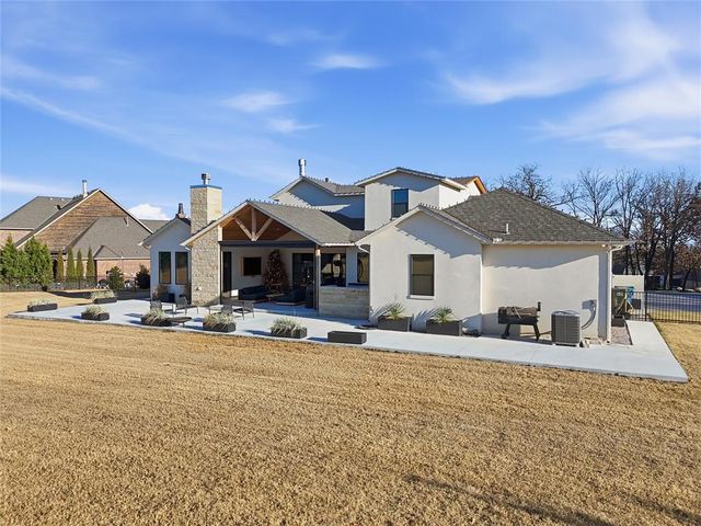 2917 Piazza Court, Arcadia, OK 73007