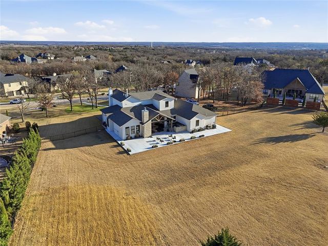 2917 Piazza Court, Arcadia, OK 73007