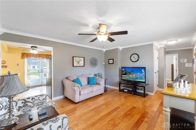 1568 Cheyenne Drive, Xenia, OH 45385