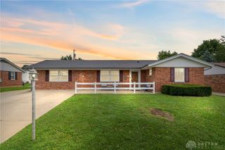 1568 Cheyenne Drive, Xenia, OH 45385