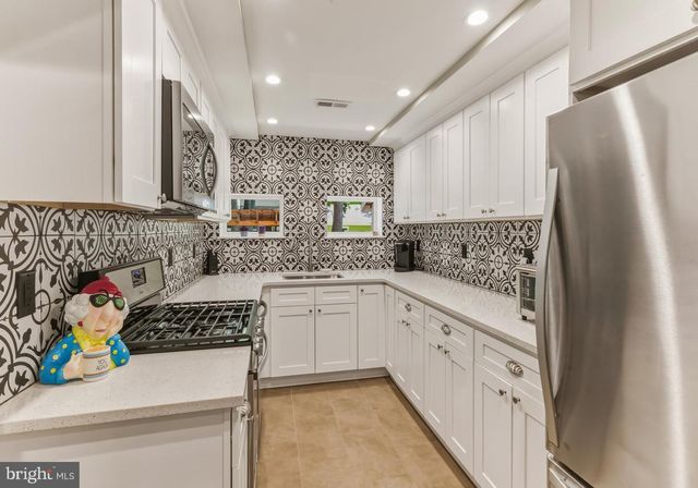 3310 SUNSET AVE, Williamstown, NJ 08094