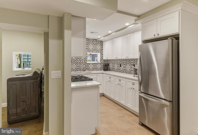 3310 SUNSET AVE, Williamstown, NJ 08094