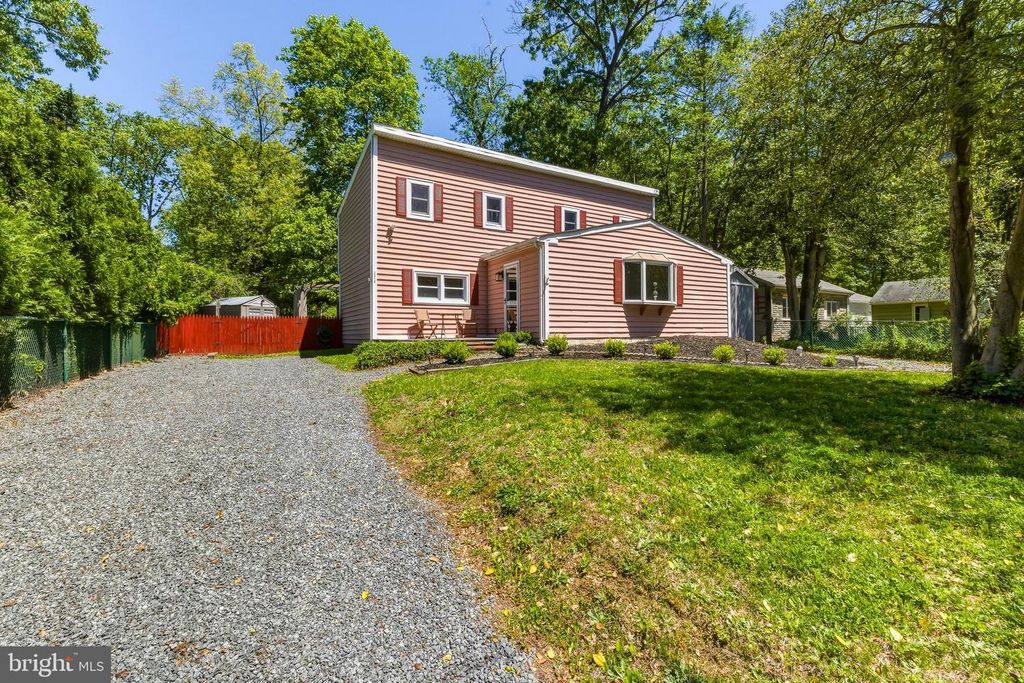 3310 SUNSET AVE, Williamstown, NJ 08094