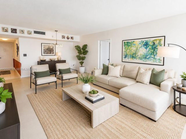 20515 E Country Club Drive 2141, Aventura, FL 33180