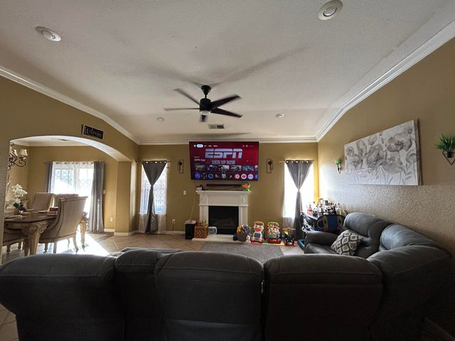 1968 Tahoe Ave Avenue, Tulare, CA 93274