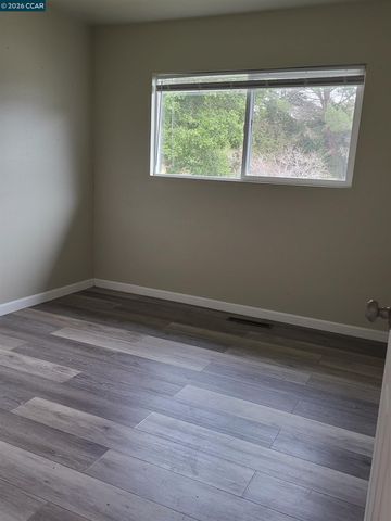 2420 Tomar Ct, Pinole, CA 94564