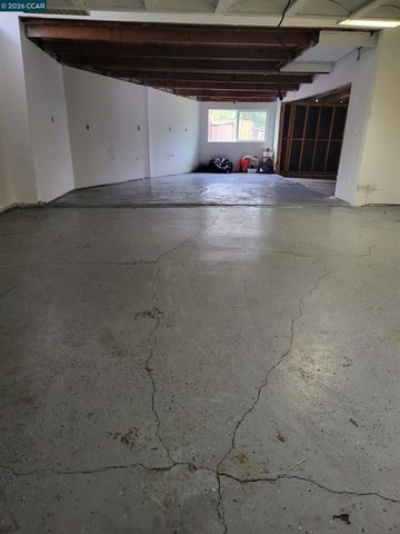 2420 Tomar Ct, Pinole, CA 94564