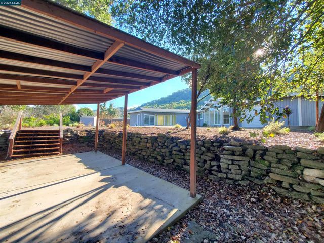 2420 Tomar Ct, Pinole, CA 94564