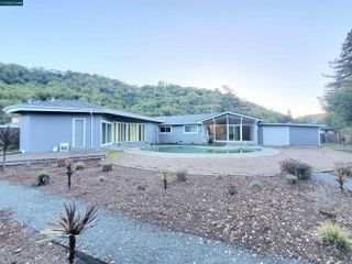 2420 Tomar Ct, Pinole, CA 94564