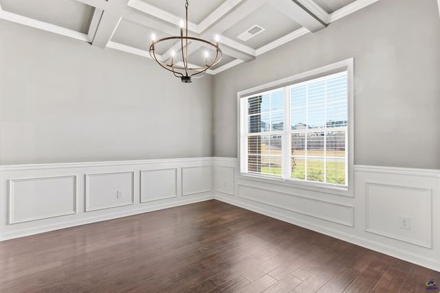 203 Amberley Court, Kathleen, GA 31047