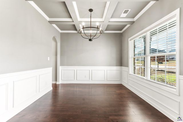 203 Amberley Court, Kathleen, GA 31047