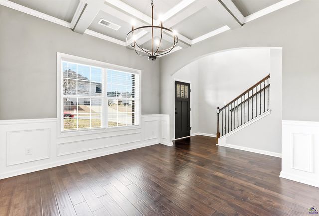 203 Amberley Court, Kathleen, GA 31047