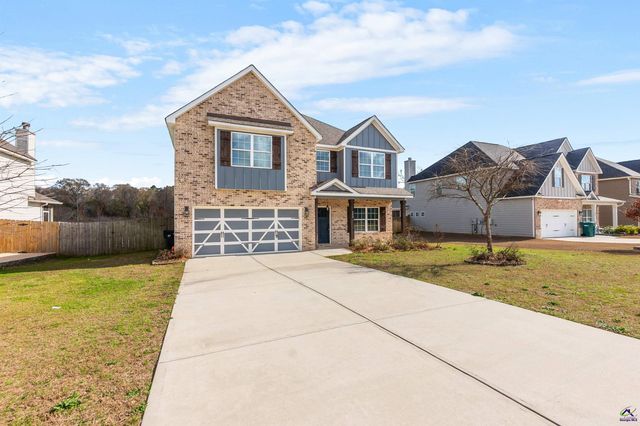 203 Amberley Court, Kathleen, GA 31047