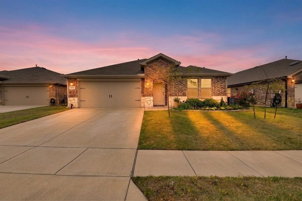 3223 Buttonbush Drive, Royse City, TX 75189