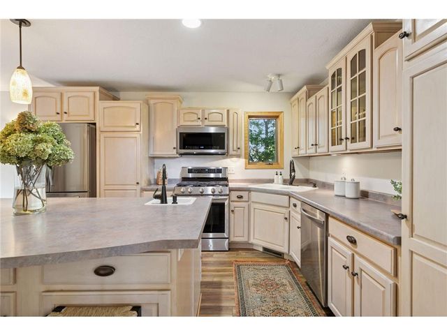 613 Topaz Lane, Hudson, WI 54016