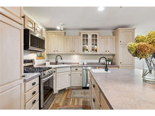 613 Topaz Lane, Hudson, WI 54016