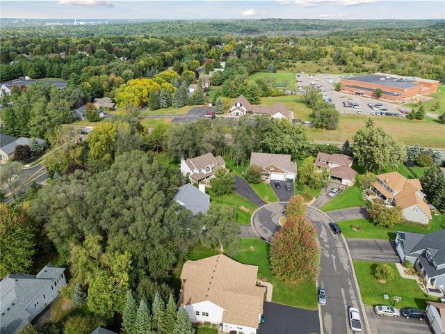 613 Topaz Lane, Hudson, WI 54016