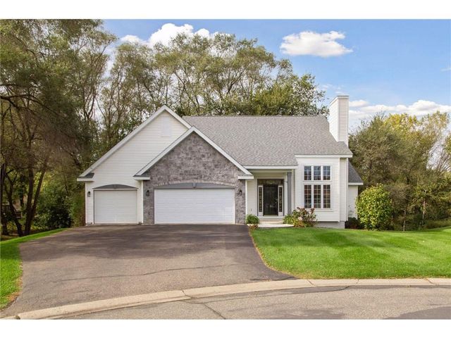 613 Topaz Lane, Hudson, WI 54016