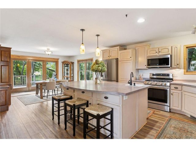 613 Topaz Lane, Hudson, WI 54016