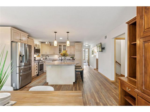 613 Topaz Lane, Hudson, WI 54016