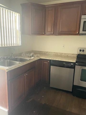 3461 NW 1st St 0, Lauderhill, FL 33311