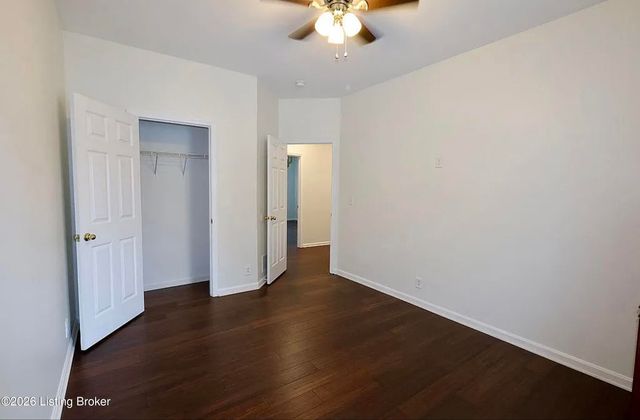 1403 Wellington Club Ct, Louisville, KY 40245