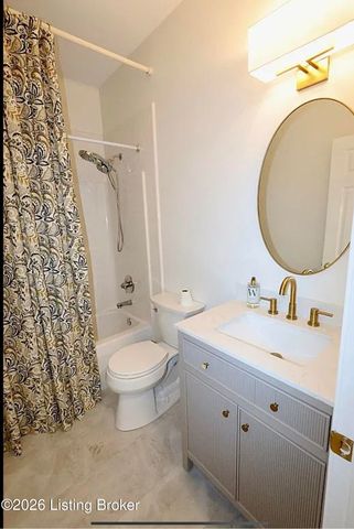 1403 Wellington Club Ct, Louisville, KY 40245