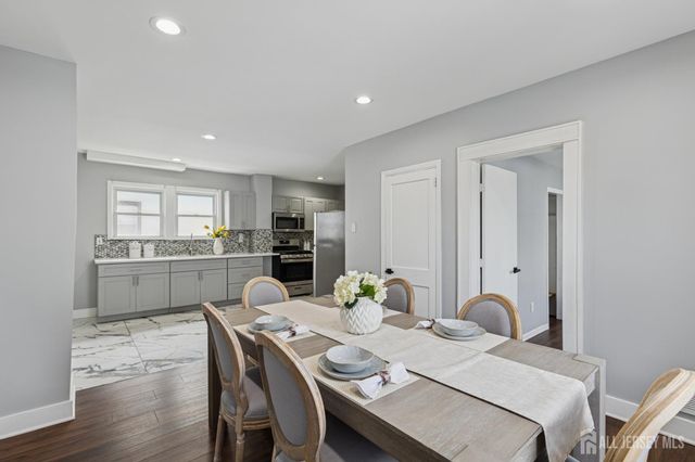 210 Rock Avenue, Piscataway, NJ 08854