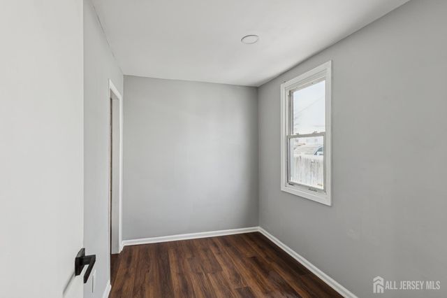 210 Rock Avenue, Piscataway, NJ 08854