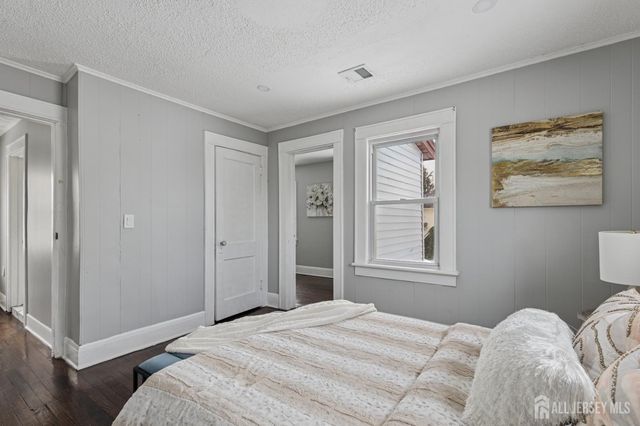 210 Rock Avenue, Piscataway, NJ 08854