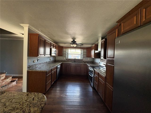 104 E Janin, Portland, TX 78374