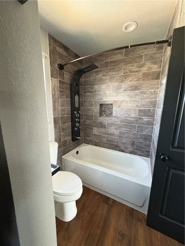 104 E Janin, Portland, TX 78374