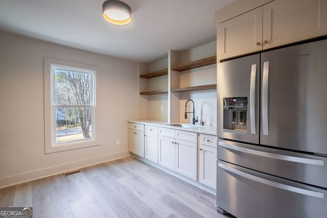 1131 HOLLOW CREEK Lane, Watkinsville, GA 30677